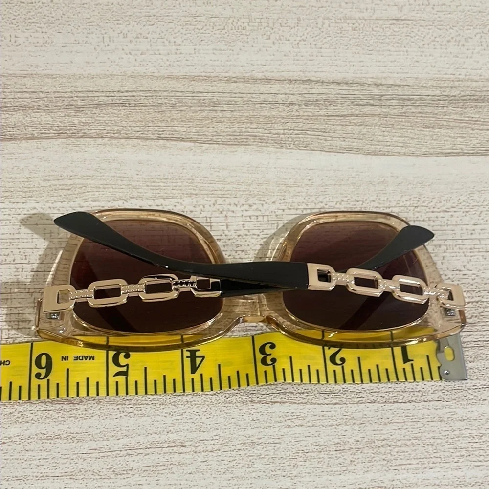 Elegant Sunglasses Cat-Eye Design-Tinted Brown☀️Great for a Sunny or Snowy Day